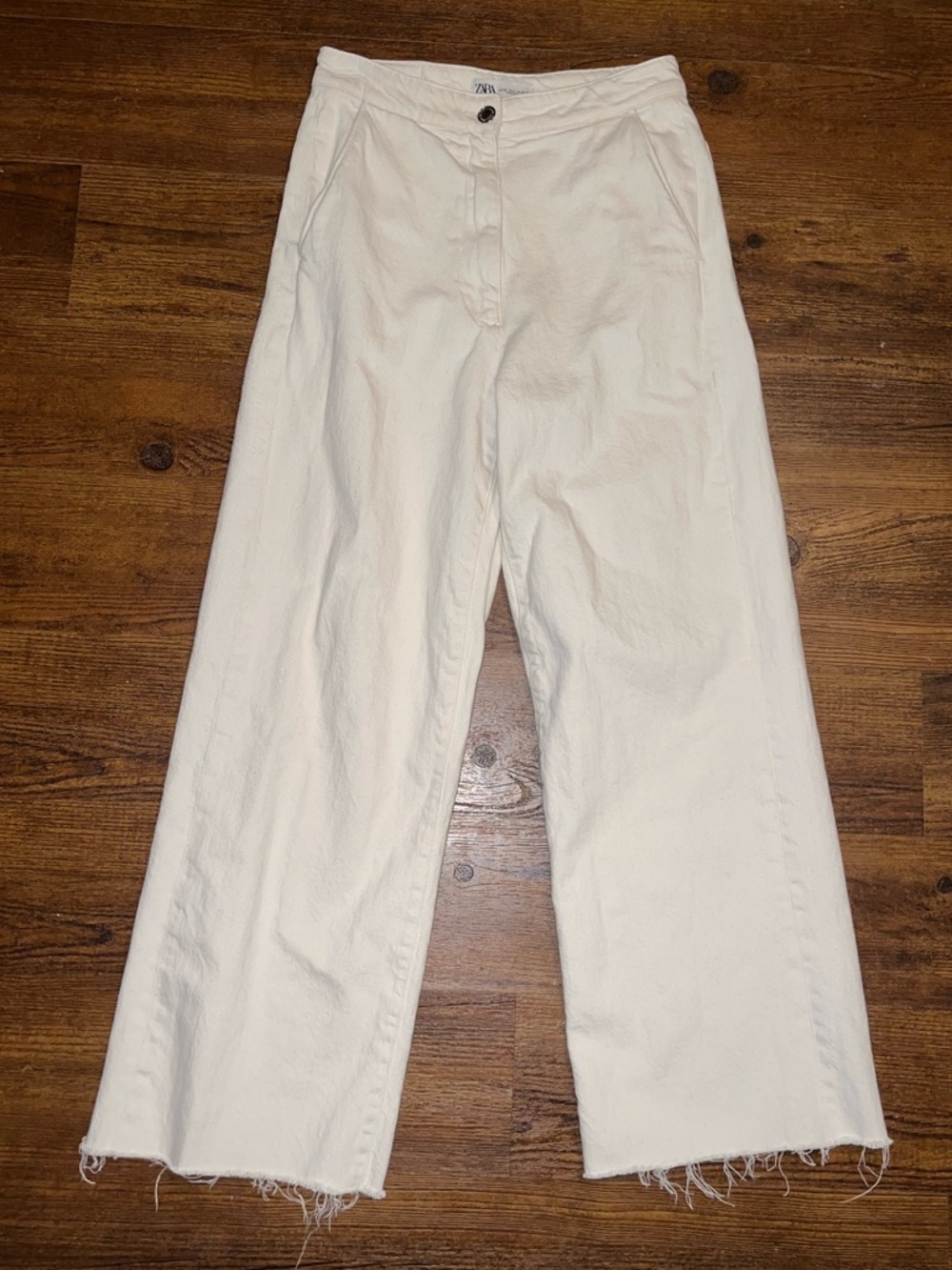 Zara Alma Wide Leg Ivory High Rise Casual Ankle Frayed Raw Hem Jeans Size 4 - Picture 2 of 8